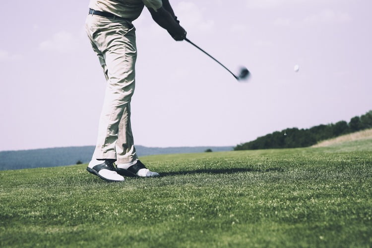 Golf Image by Markus Spiske from Pixabay, most popular sports factoza.com